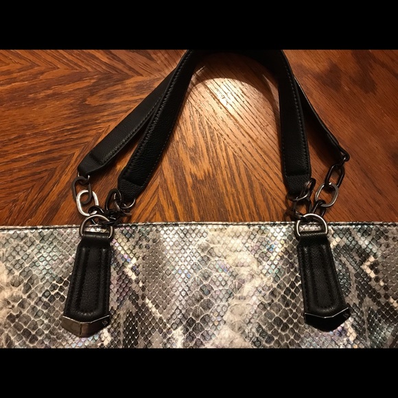 Sharp Iridescent Alligator Print Tote Bag! - Picture 7 of 16